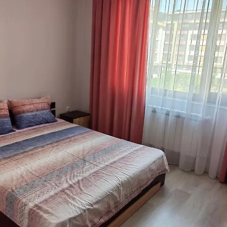 Апартамент В Смирненски, Комплекс Каре Билдинг Apartment