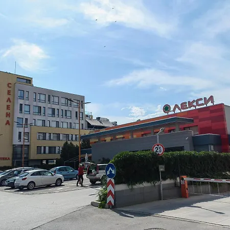 Апартамент в Смирненски, Комплекс Каре Билдинг Апартамент *